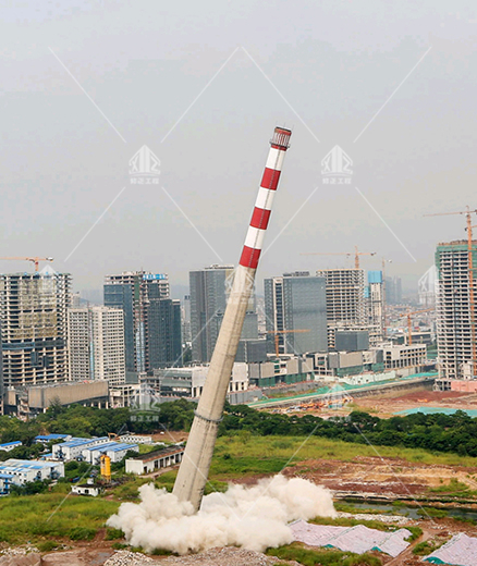 晋城水泥烟囱爆破拆除